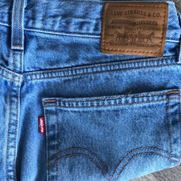 Levi’s Wedgie Jeans - Picture 9 of 11
